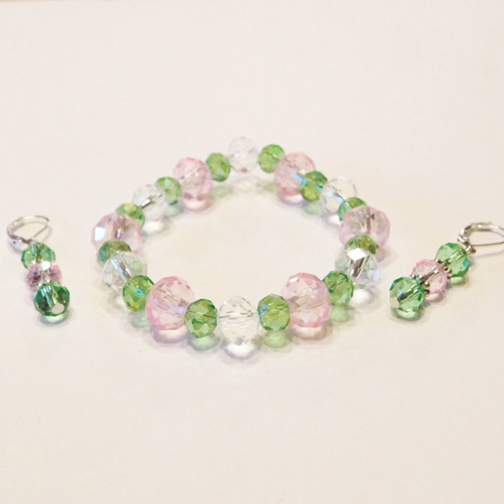 Handmade Pink & Green Stretch Bracelet & Earrings - 7"